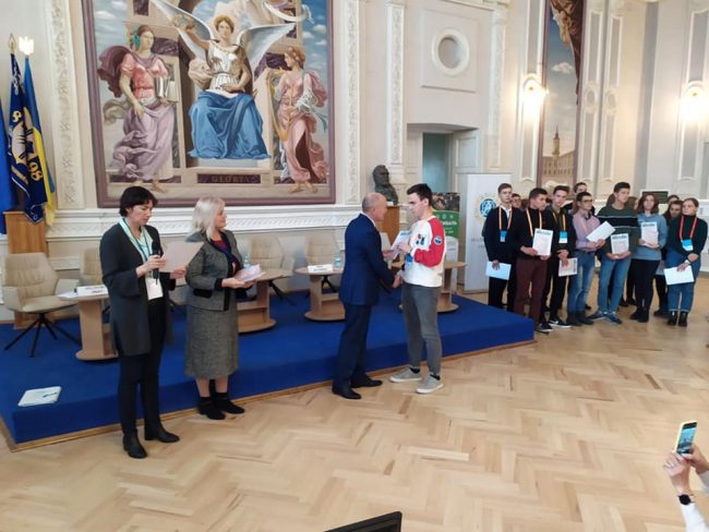 70817572_2402483523133592_6082265636413636608_n